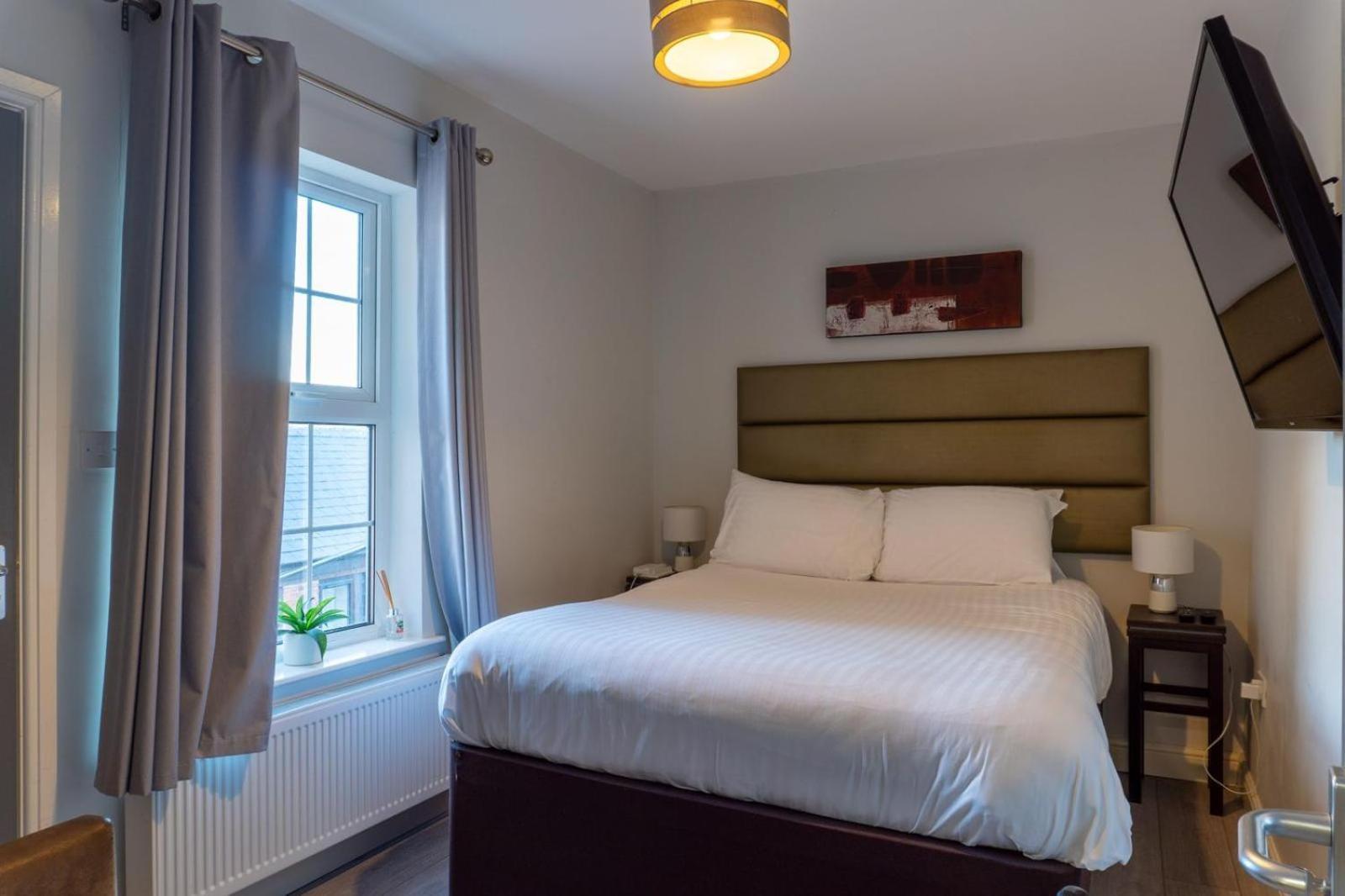 The Fordham Inn Sharnbrook Eksteriør bilde